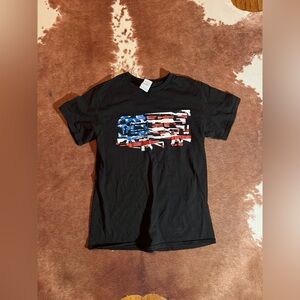 Patriotic second amendment tee shirt 
size small best for women's small​